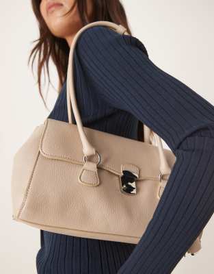 Mango Key Charm Shoulder Bag In Brown