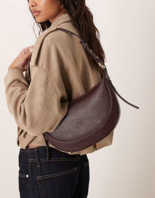 Mango - Klassische, halbmondförmige Schultertasche in Kirschrot