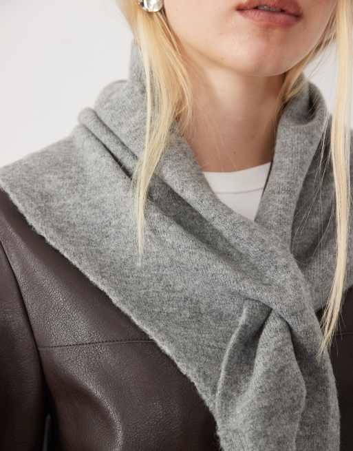 Mango knitted neck scarf in grey, 2 of 3