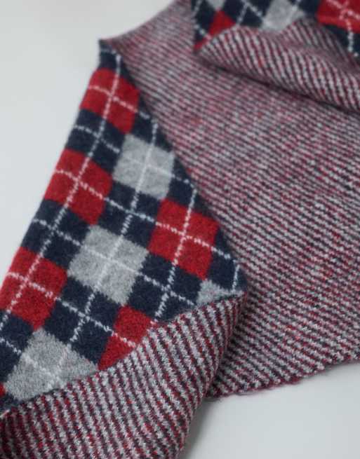 Mango knitted neck scarf in red argyle print, 3 of 5