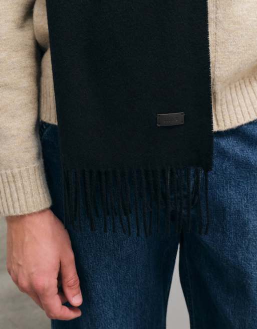 Mango knitted scarf in black, 3 of 3