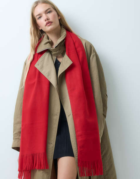 Mango knitted scarf in cherry red - view 1