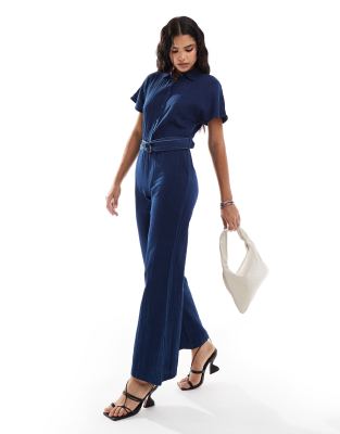 Mango - Kurzärmliger Jumpsuit mit Gürtel in Dunkelblau