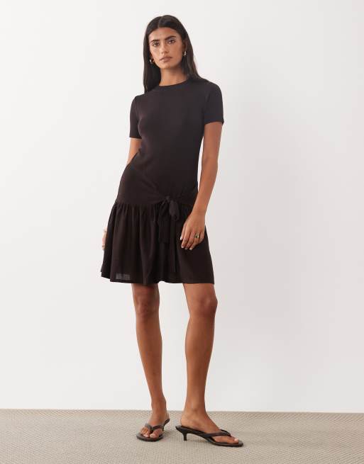 Mango kurzärmliges Minikleid mit Bindegürtel in Schokobraun, 2 von 4