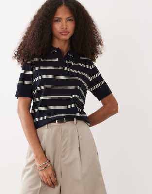 Mango - Kurzärmliges Polo-Oberteil aus Strick in gestreiftem Marineblau