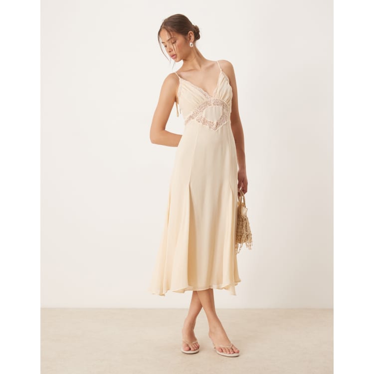 208895480-1-beige?$n_750w$&wid