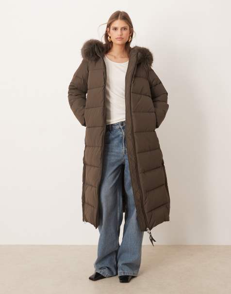 Mango - Lang gewatteerd puffer jack met capuchon met imitatiebontafwerking in bruin - view 1