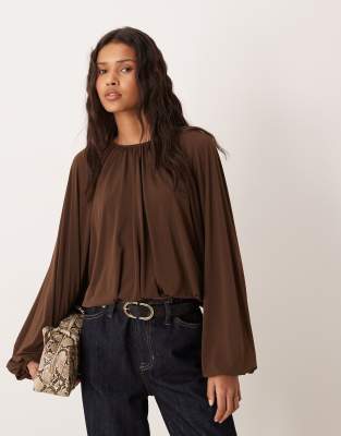 Mango - Langärmlige Bluse in Braun mit Drapierung-Brown