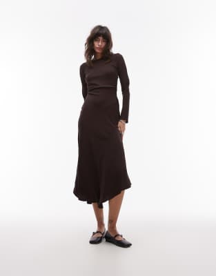 Mango - Langärmliges Maxikleid in Braun mit geraffter Taille