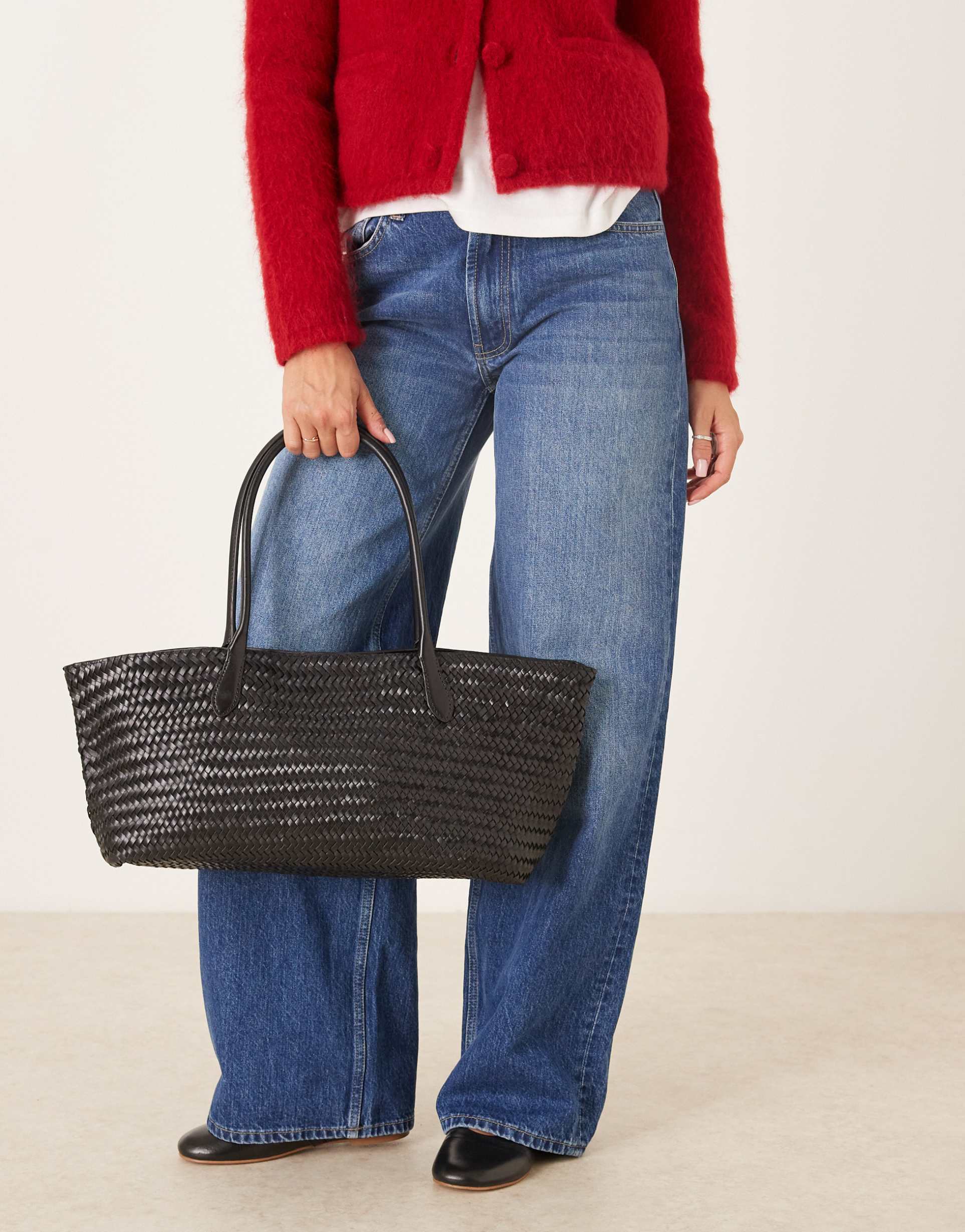 mango large leather tote in black