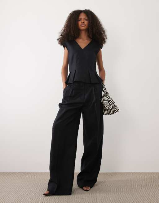 Mango Lbolga linen mix v neck sleeveless peplum hem top co-ord in navy, 2 of 4