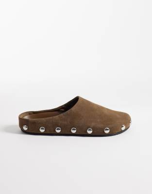  leather clogs with silver stud detail in mushroom