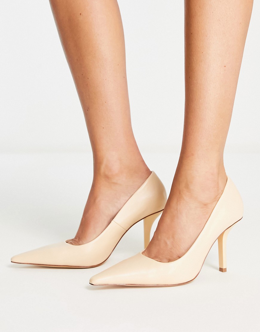 Mango leather pointed toe heeled court shoe in cream-White