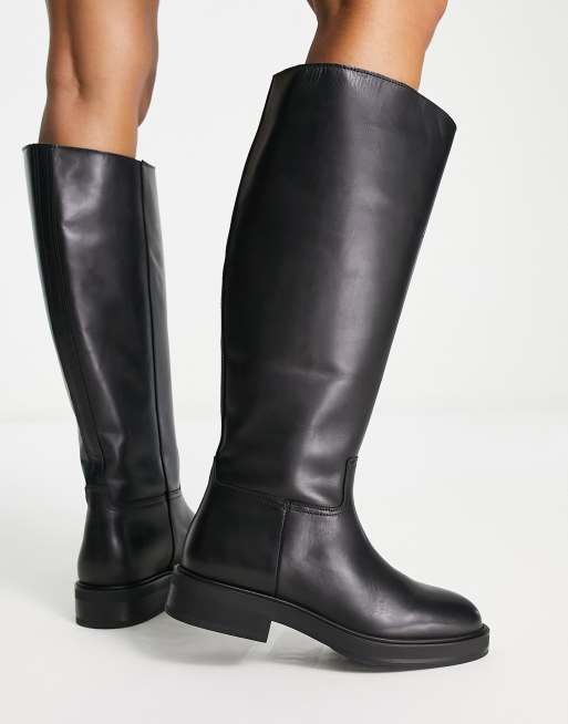 Leather riding boots