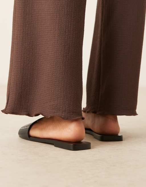 Mango leather sticth detail cut out sandals in black, 3 of 4