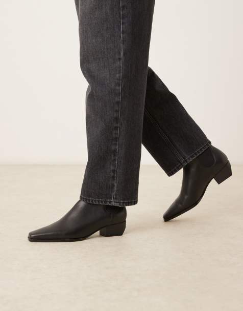 Mango – Leder-Ankle-Boots in Schwarz mit eckiger Zehenpartie und niedrigem Absatz - view 1