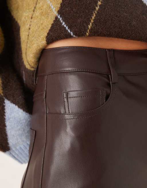 Mango - Lima - Broek met rechte pijpen van imitatielakleer in bordeauxrood, 5 van 5