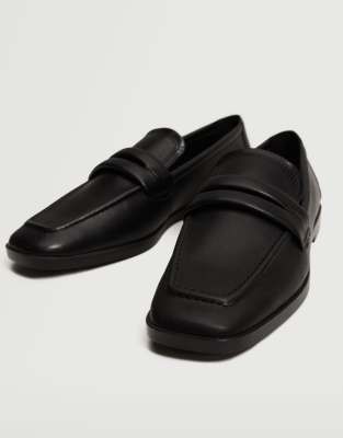 Mango loafer with square toe in black