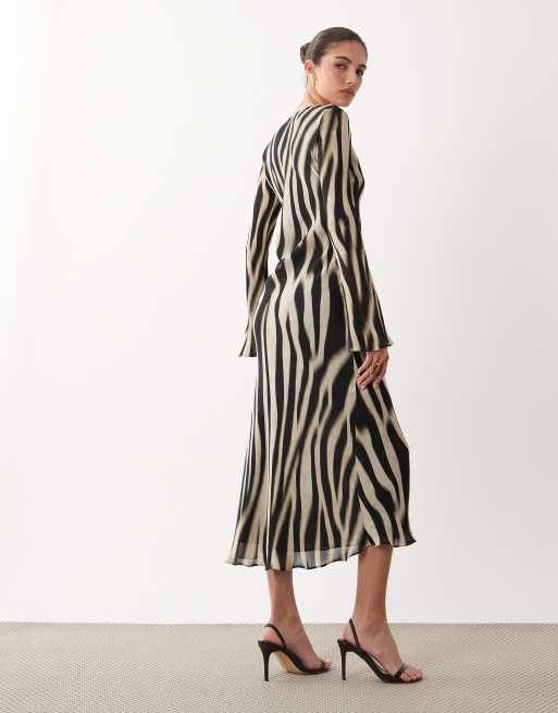 Mango long sleeve maxi dress with flared sleeves in zebra print, 4 of 4