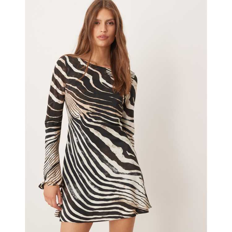 fitted lace wedding dress Black & White Striped Long Sleeve Knit Mini Dress Black & White / 10