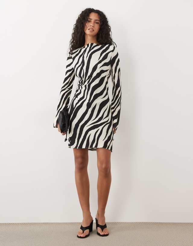 black and white aztec print trim long sleeve mini dress Mango in zebra Size:22