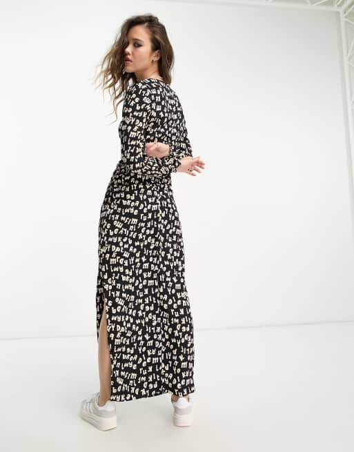 Mango long sleeve printed midi dress with side split in black ASOS