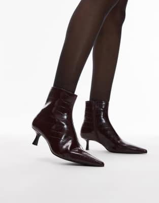 Mango Mango low heel pointed boot in burgundy-Red