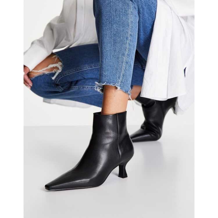 Low heel pointed store toe ankle boots