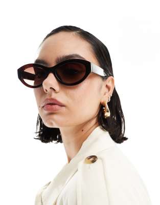 Lunettes De Soleil Sting Italie - Modèle 4231, Ovales Marron, Métal/plastique, Occasion