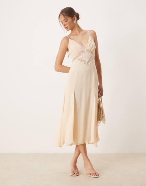 Mango - Lys beige midikjole med tynde stropper og blondedetaljer - view 1