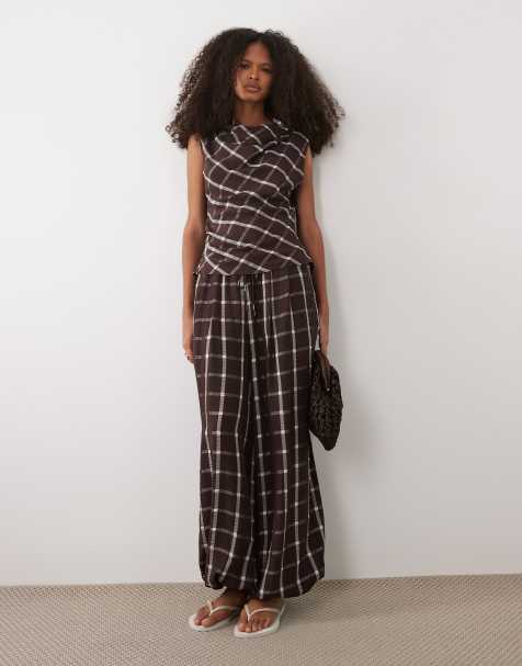 Mango - Marmol - Co-ord set van asymmetrische getailleerde mouwloze geruite top en pofbroek in dieprood - view 1