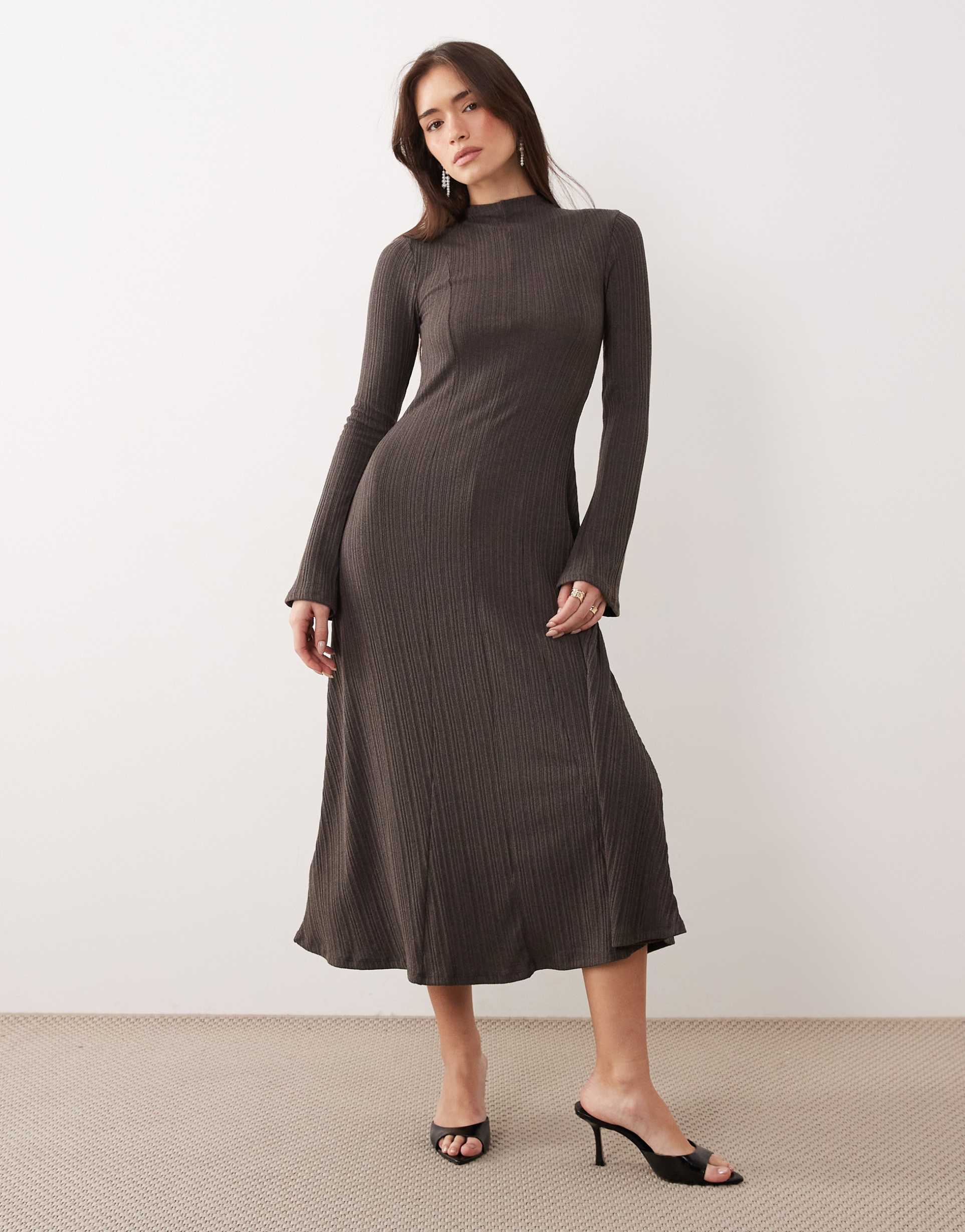 mango maxi dress with flared sleeves in gray