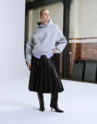 Mango - Maxi-Faltenrock aus Kunstleder in Schokobraun-Brown