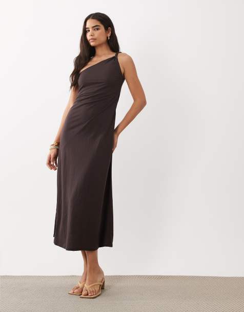 Mango - Maxi jurk met blote schouder in bruin - view 1