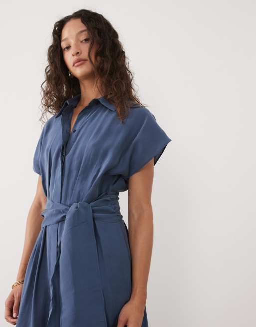 Mango – Midi-Hemdkleid in Staubblau mit Bindegürtel, 3 von 4