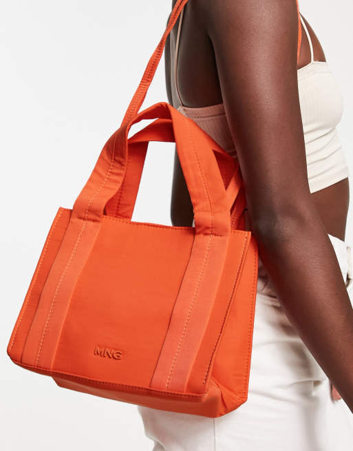 Mango Mini Tasche aus Nylon in leuchtendem Orange ASOS