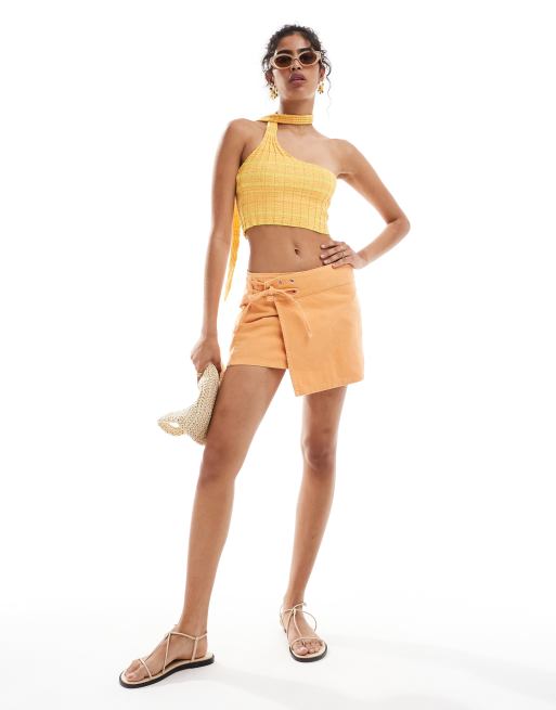 Mango – Minirock mit Wickeldesign vorn in Orange
