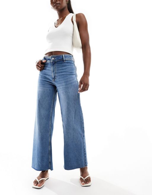 Mango – Mittelblaue Jeans mit weitem Bein