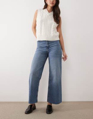 Mango - Mittelblaue Jeans mit weitem Bein