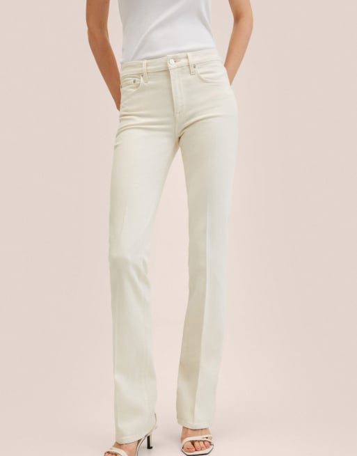 Mango – Naturvita jeans med raka ben