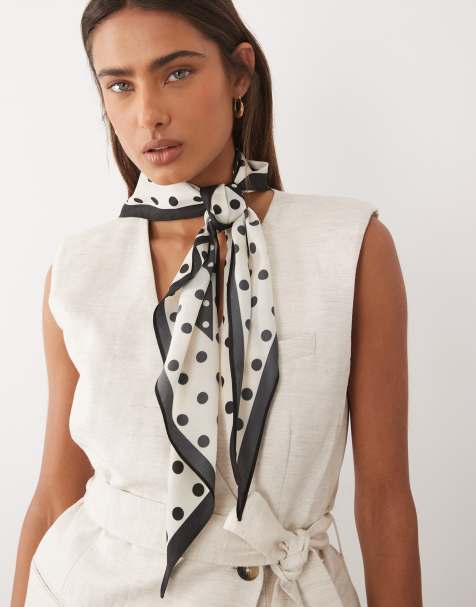 Mango neck scarf in black and white polka dot print - view 1