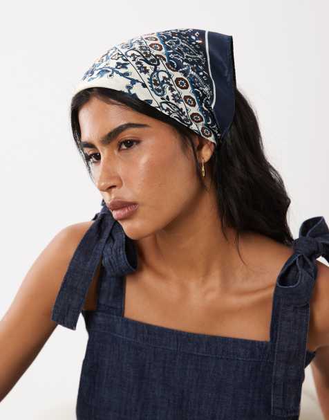Mango neck scarf in blue tile print - view 1