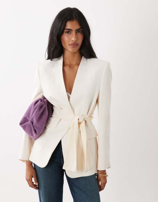 Mango - Newyork - Blazer sartoriale color crema con foulard con nappe in coordinato, 3 di 4