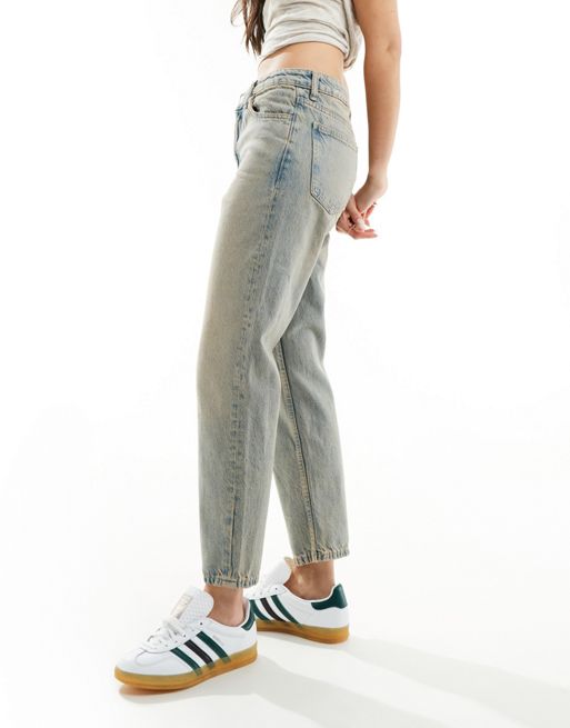 Mango – Niebieskie mom jeans w stylu vintage