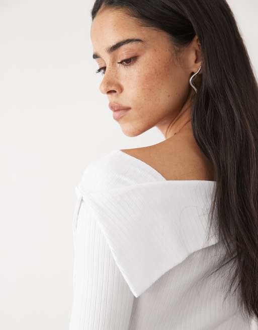 Mango  off shoulder knitted long sleeve top in white, 3 of 4
