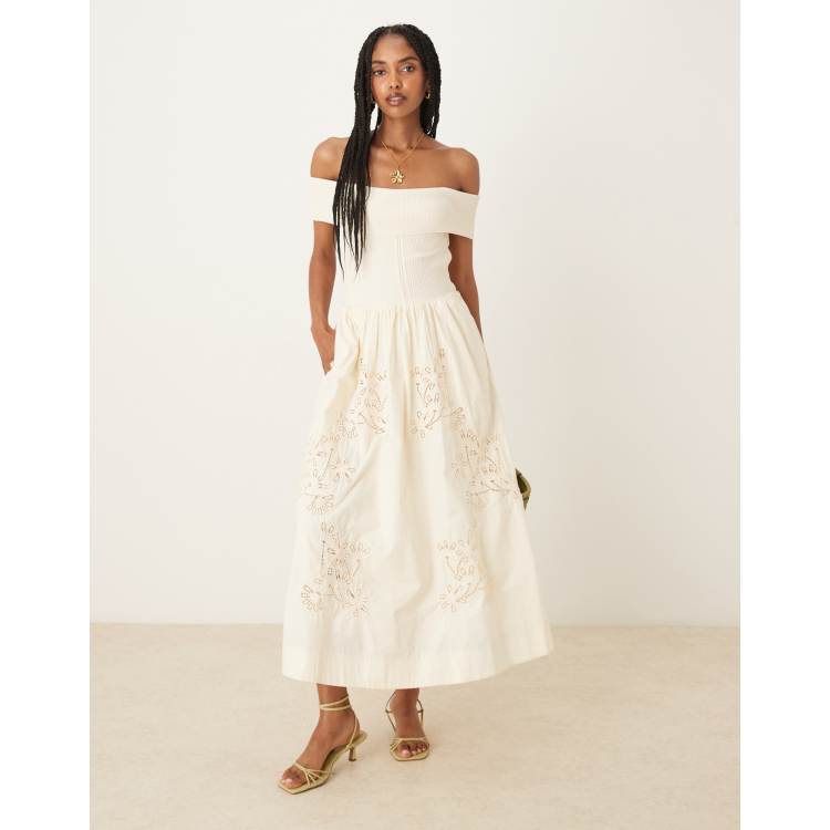 208693971-1-biege?$n_750w$&wid