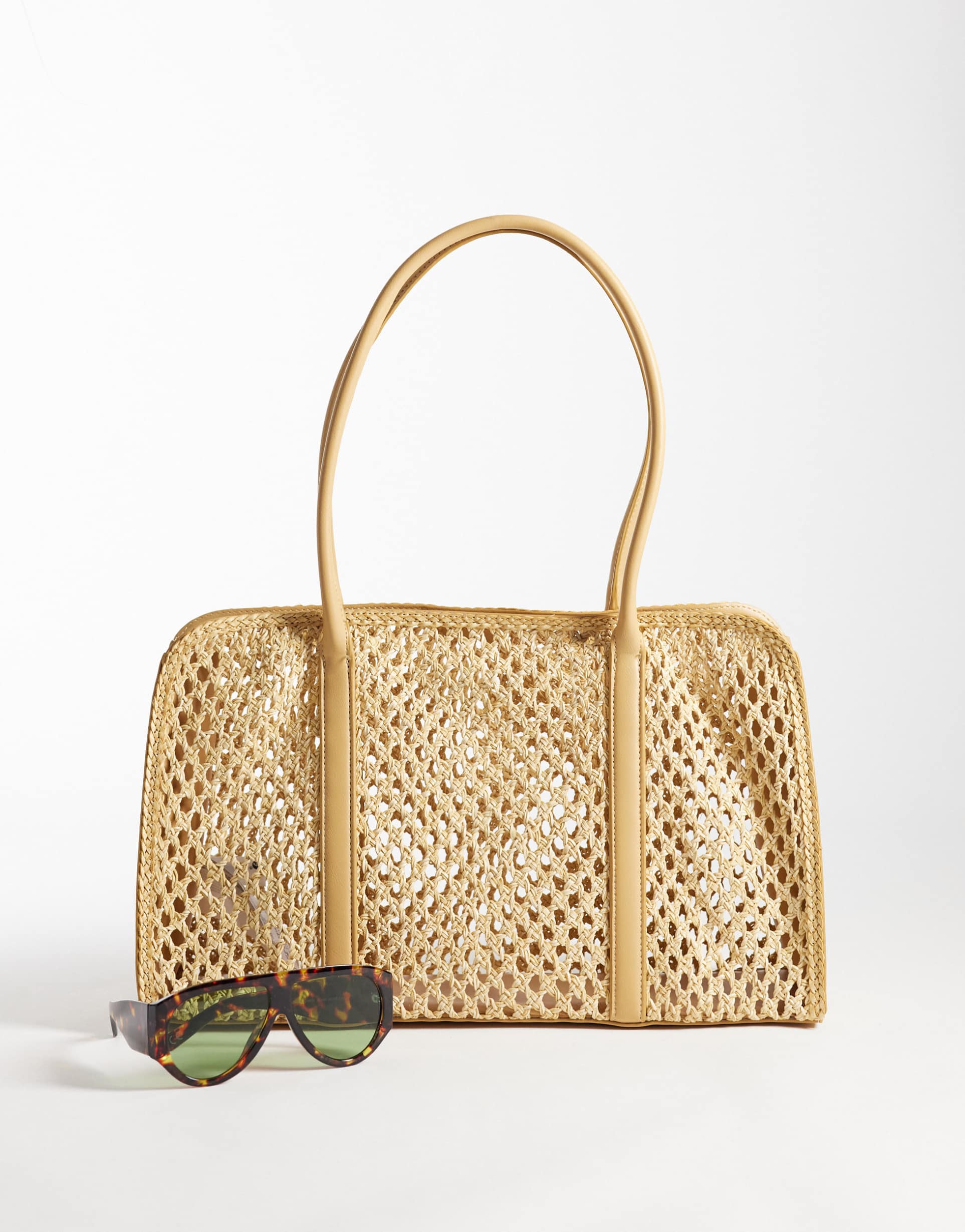 mango open weave shoulder bag in beige