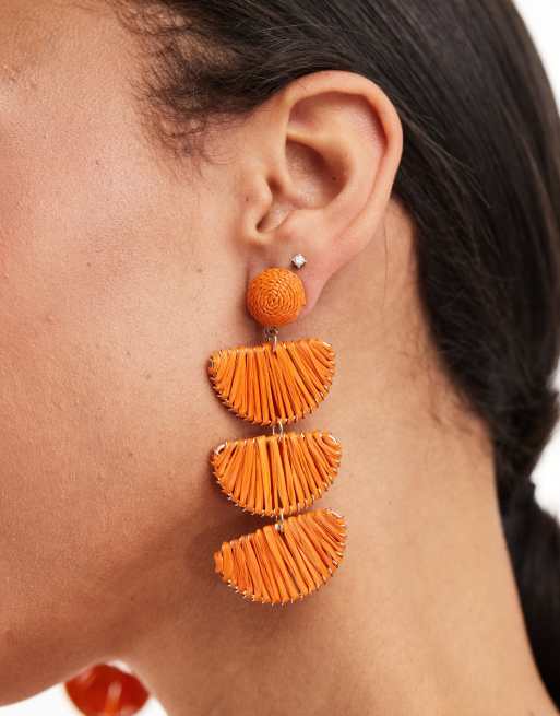 Mango – Orange halvmåneformade örhängen i raffia, 4 av 4