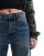Thumbnail 4 van 5