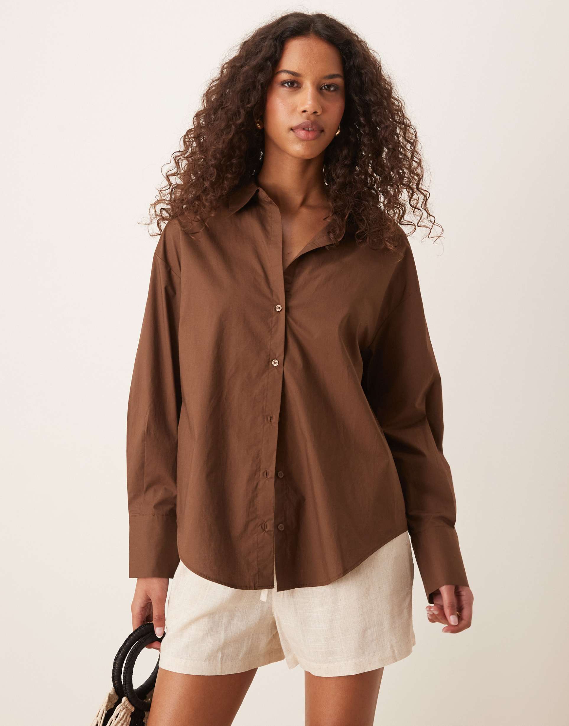 mango oversized linen look shirt in dark brown
